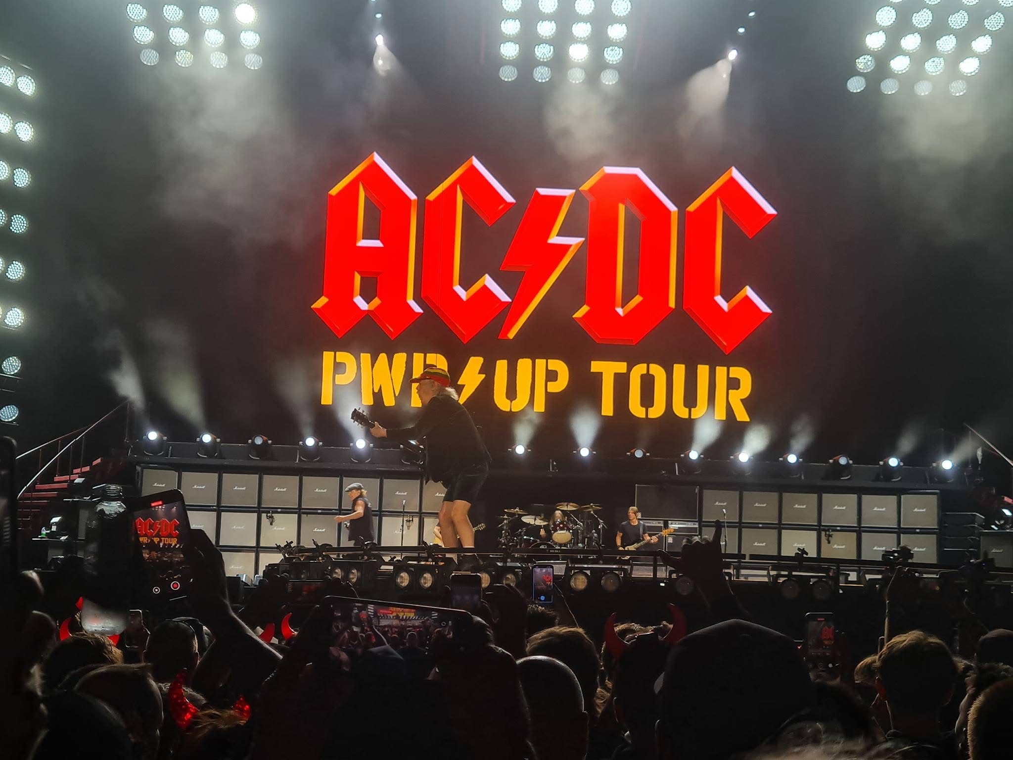 AC/DC — November 2025 — photo 4